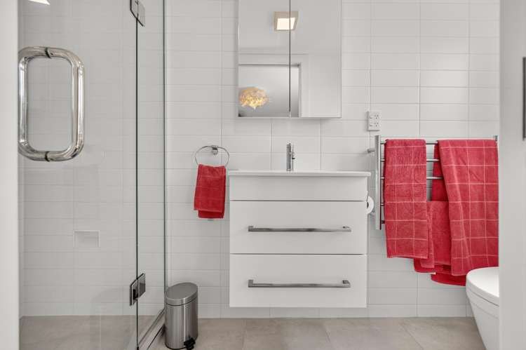 5 Waione Avenue Te Atatu Peninsula_17