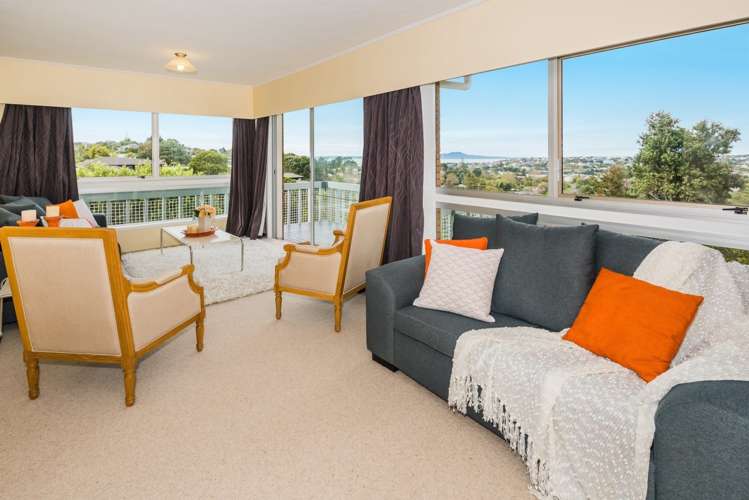 2/104 Carlisle Road Browns Bay_6