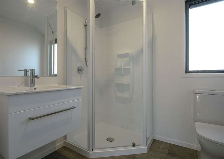 22 Rua Street Albert Town_7