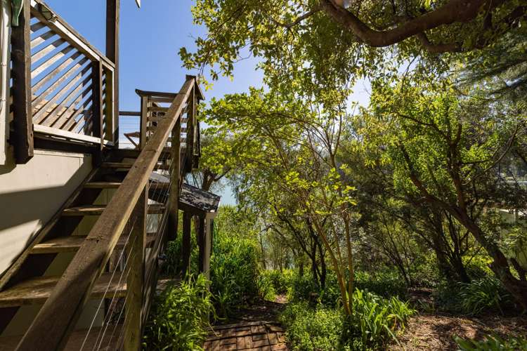 279 Marine Drive Charteris Bay_21