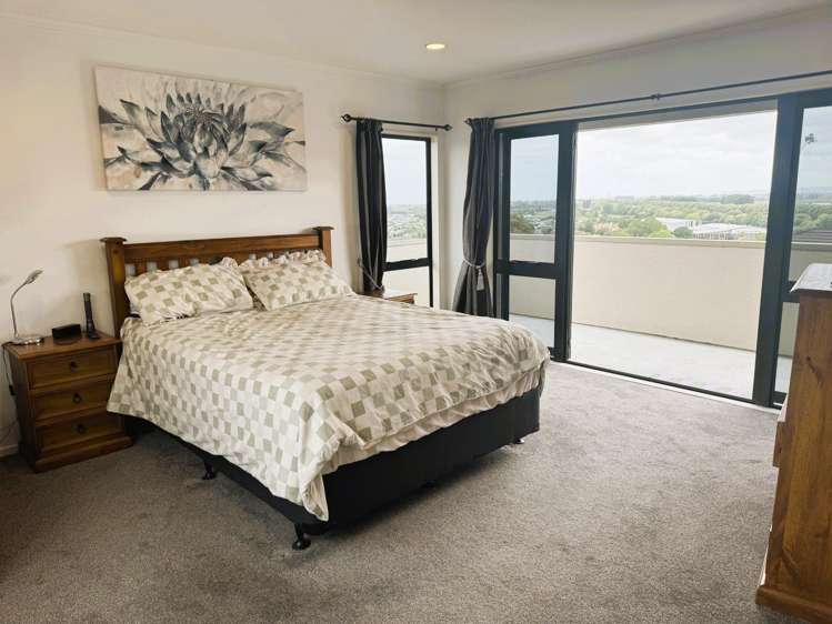 84 Churchill Drive Taradale_9