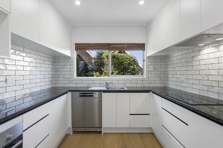 105 Windsor Road Bellevue_12