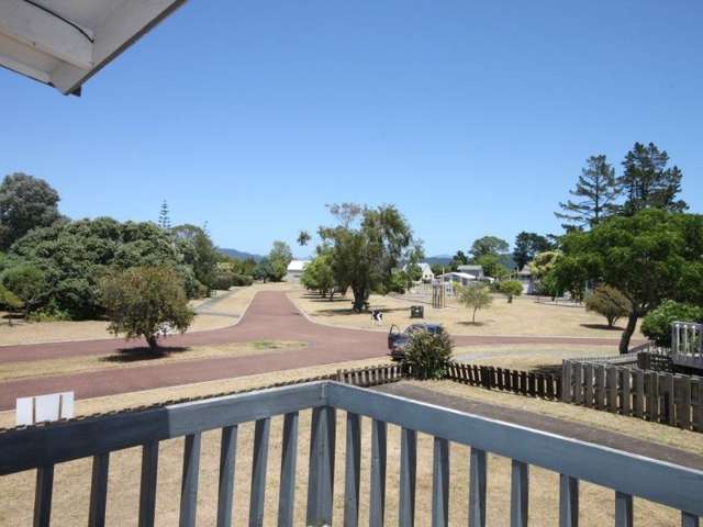 4 Given Grove Pauanui_2