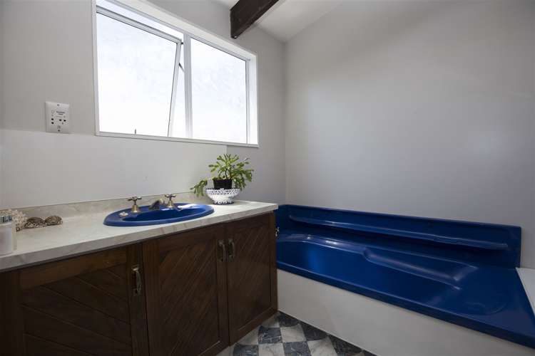 9 Newall Avenue Stoke_29