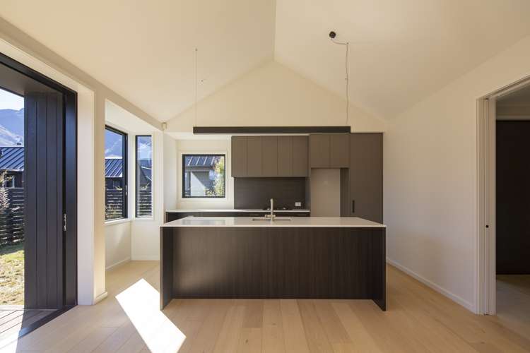 8 Parera Lane Jacks Point_9