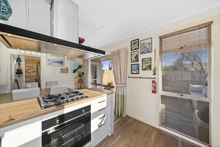 35 Antrim Crescent Wainuiomata_13