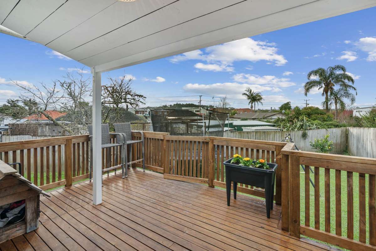 8A Parrs Cross Road_2
