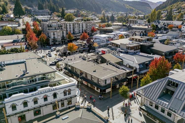 27-31 Rees Street Queenstown_14