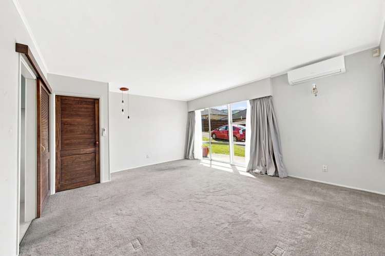 2/15 Hillside Road_0