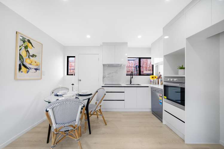 2/64 Weymouth Road_2