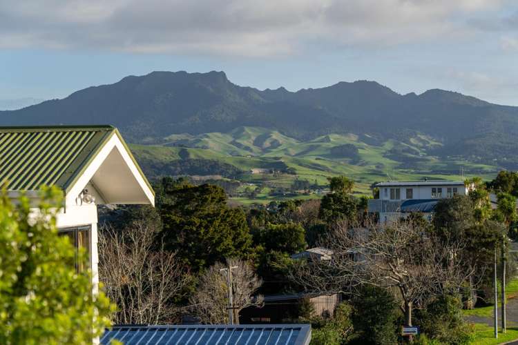 6 Manukau Road Raglan_19