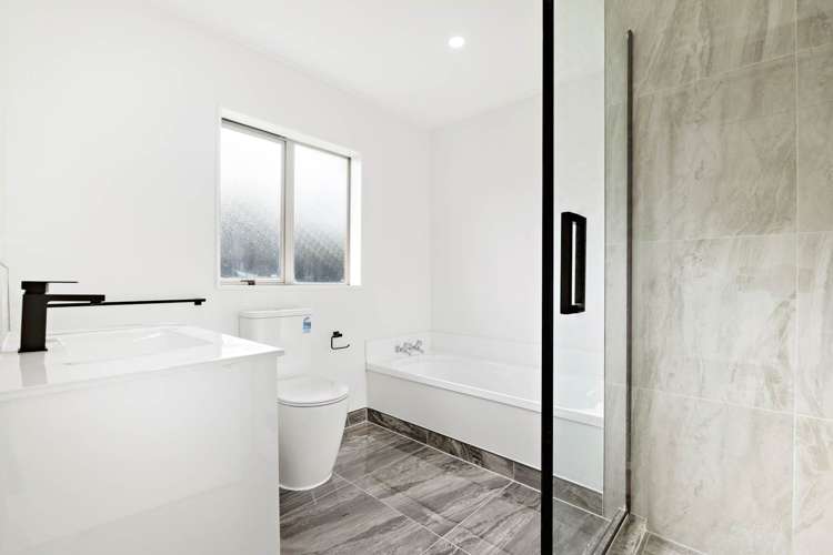 31 Langiola Drive Favona_14