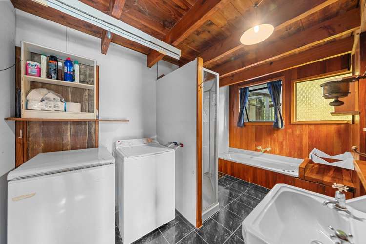 14 Te Aute Ridge Road Waitakere_16