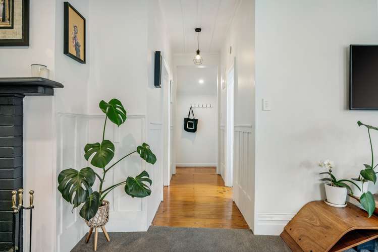 437 West Coast Road Glen Eden_1