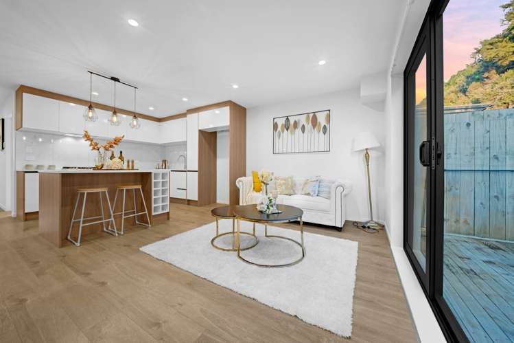 5 Puhakehake Place Flat Bush_6