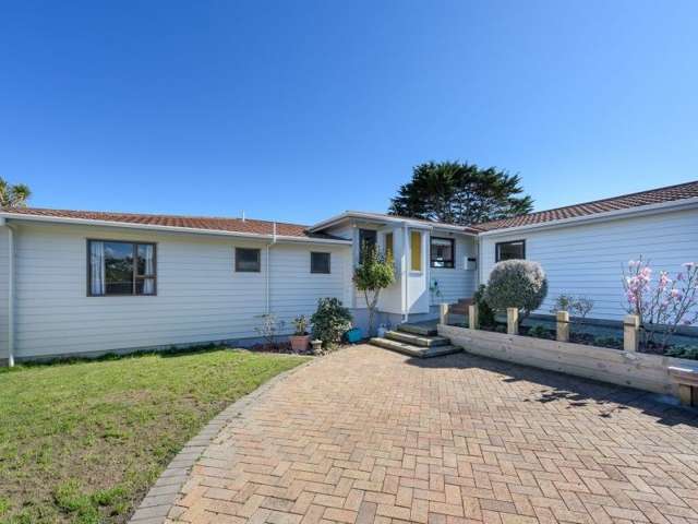 158 Akaroa Drive Maupuia_1