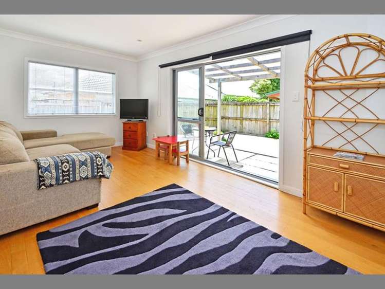 6 Gills Avenue Papakura_5