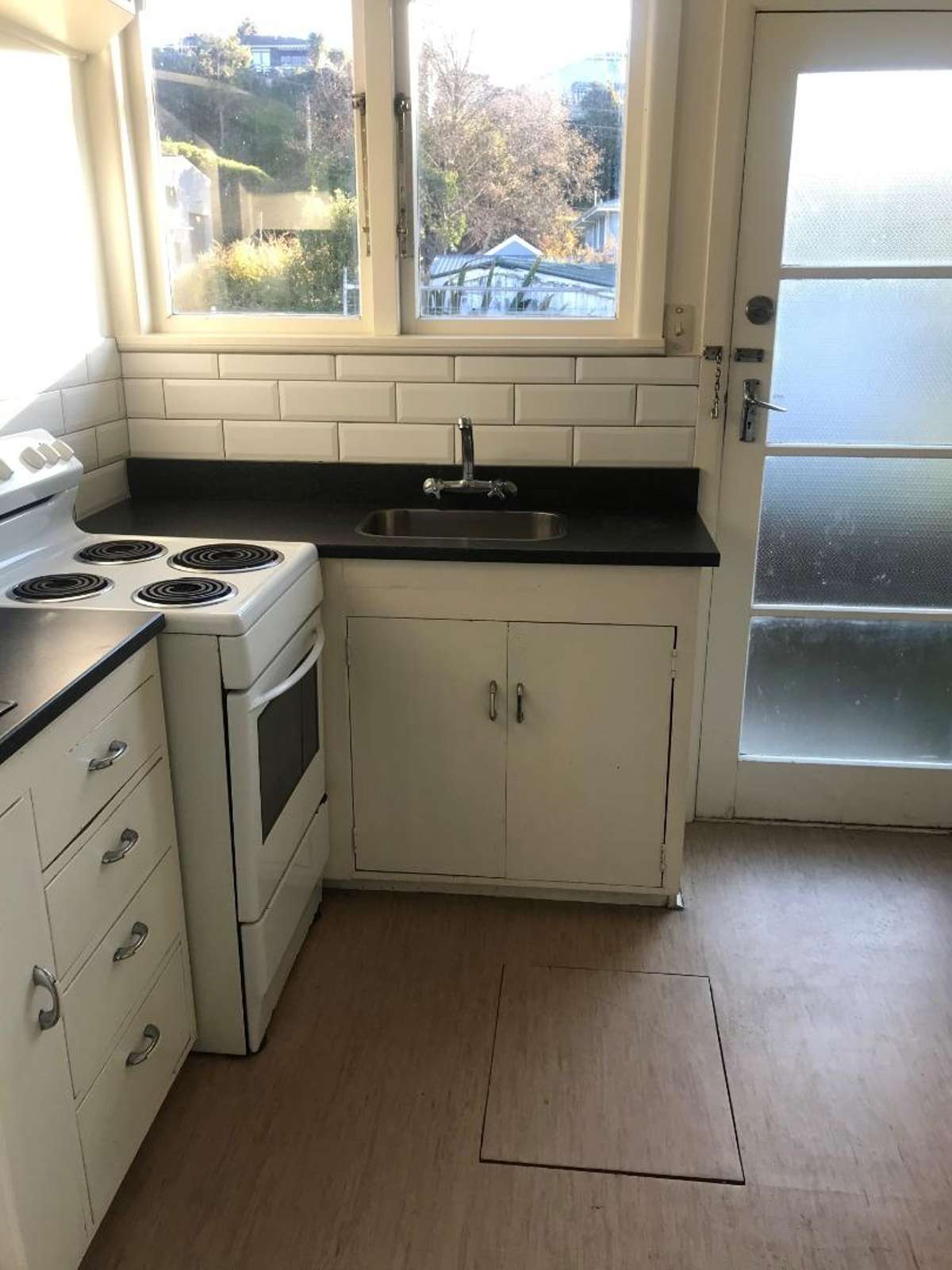 B/143 Waikato Street, Town Centre 4