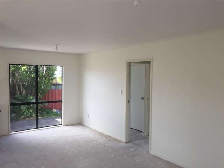 2/139 Clevedon Road Papakura_8