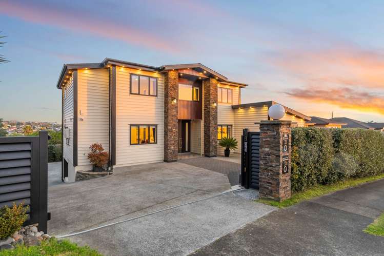 33 & 33B Ballymore Drive_0