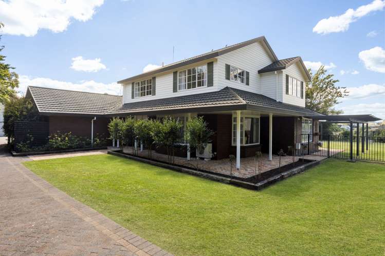1 Grace Avenue Cambridge_26