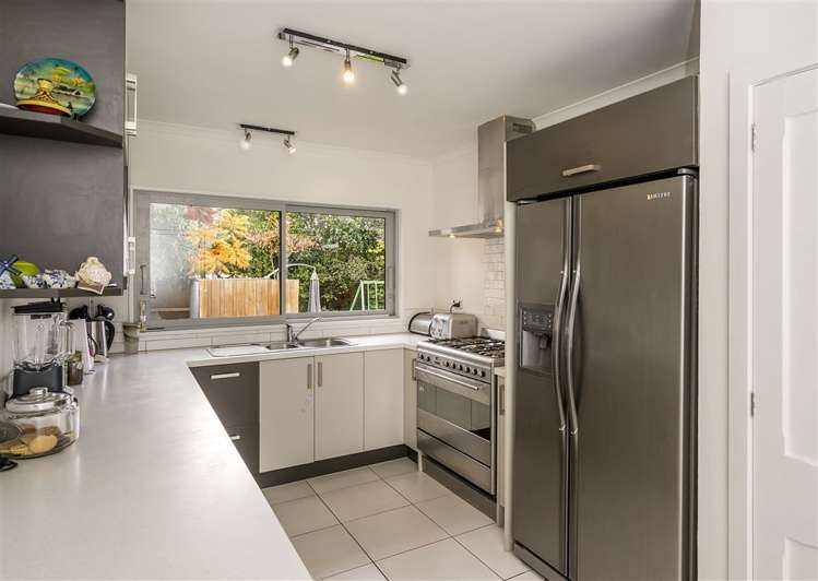 54 Guys Road Yaldhurst_10