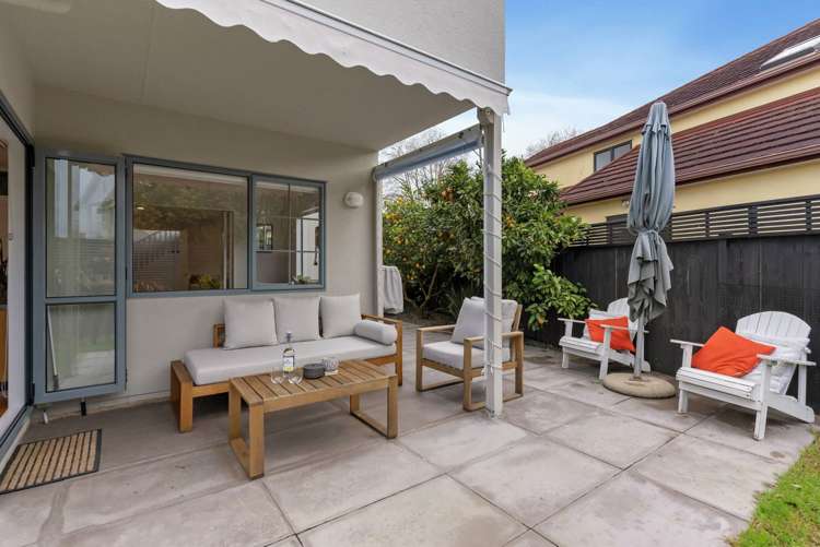 31a Oakwood Grove Eastern Beach_8