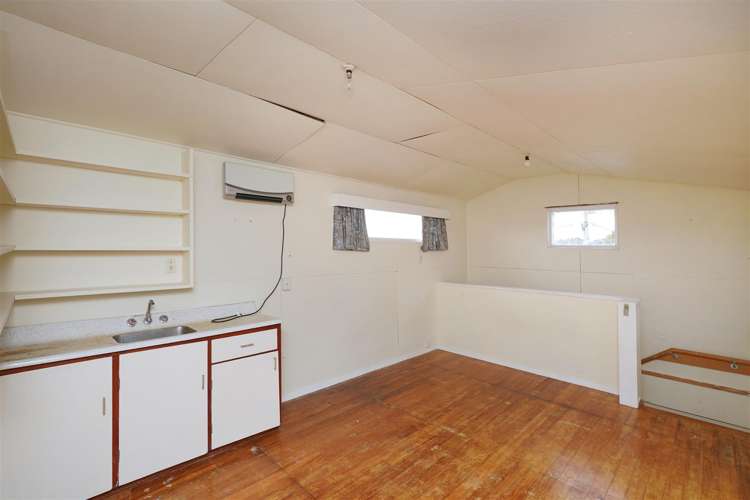 102 Eureka Street Aranui_11