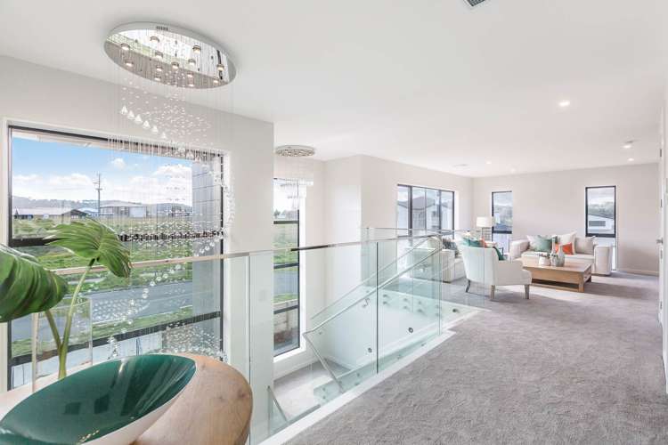 4 Canoe Lane Riverhead_11