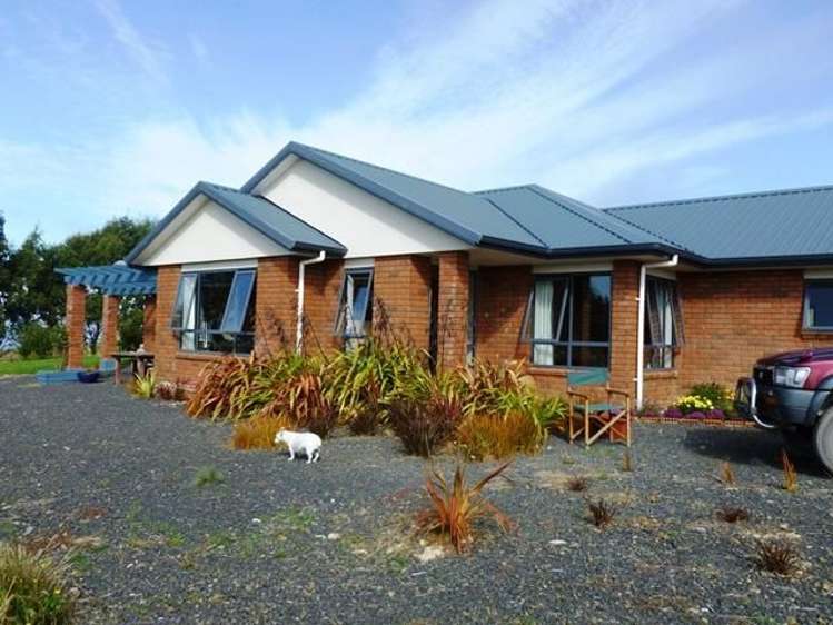 29 Liddells Road Taieri Mouth_11