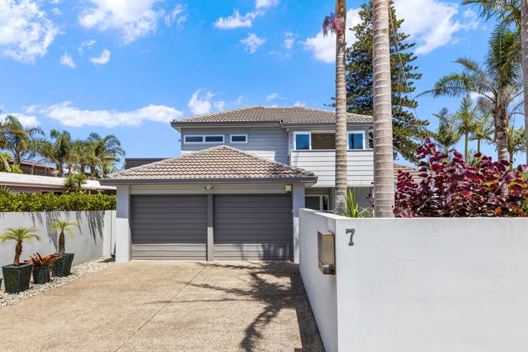 7 Marellen Drive Red Beach_16