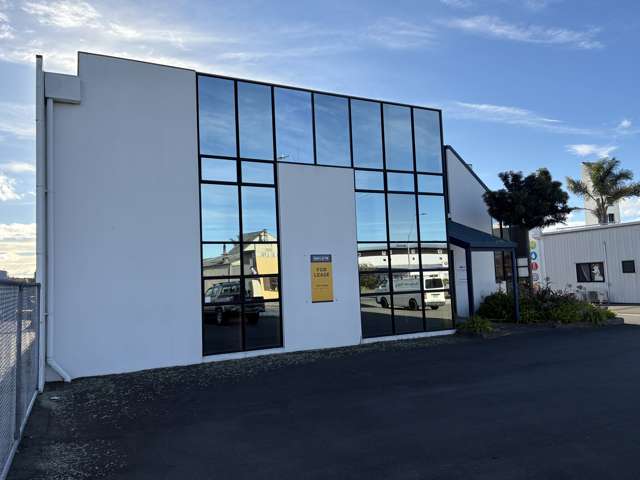 Office and warehouse opportunity