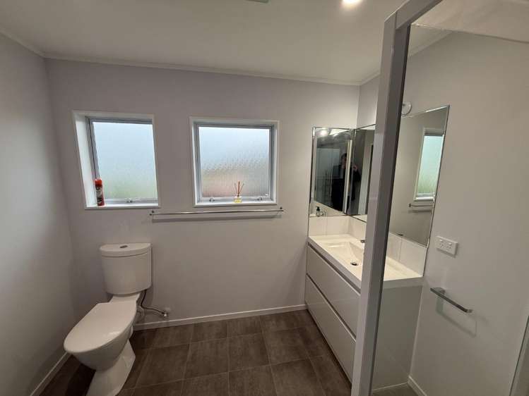 130Q Lakeside Drive Orewa_8