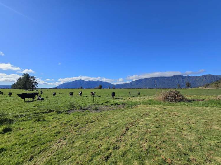 18 and 22 Harihari Township Road Harihari_27