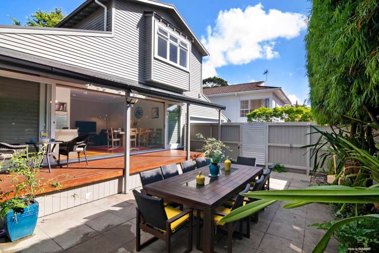 2 Garry Road Mount Eden_9