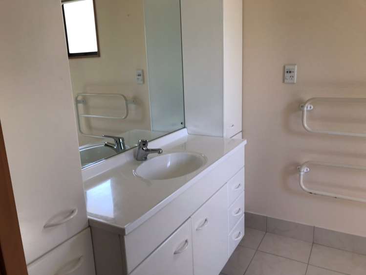 106 Daffodil Street Titirangi_13