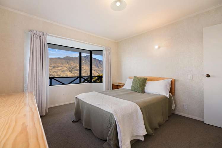 1 Von Place Fernhill/Sunshine Bay_41