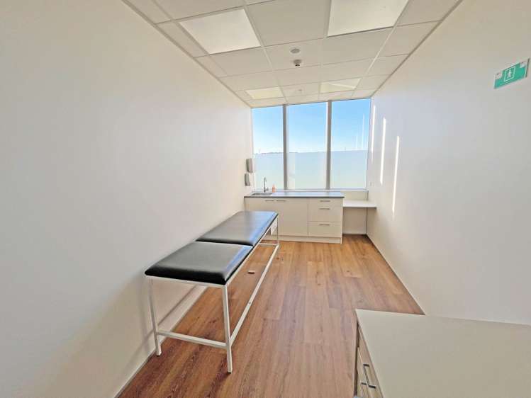 Level 1/211 Ormiston Road Flat Bush_9