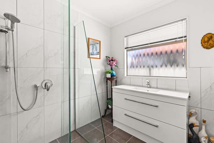 65A Kensington Drive Taradale_12