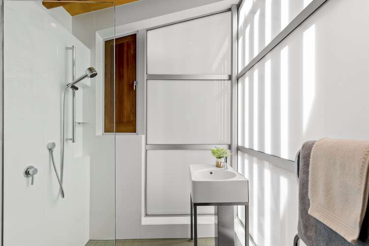 4 Lake Street Queenstown_18