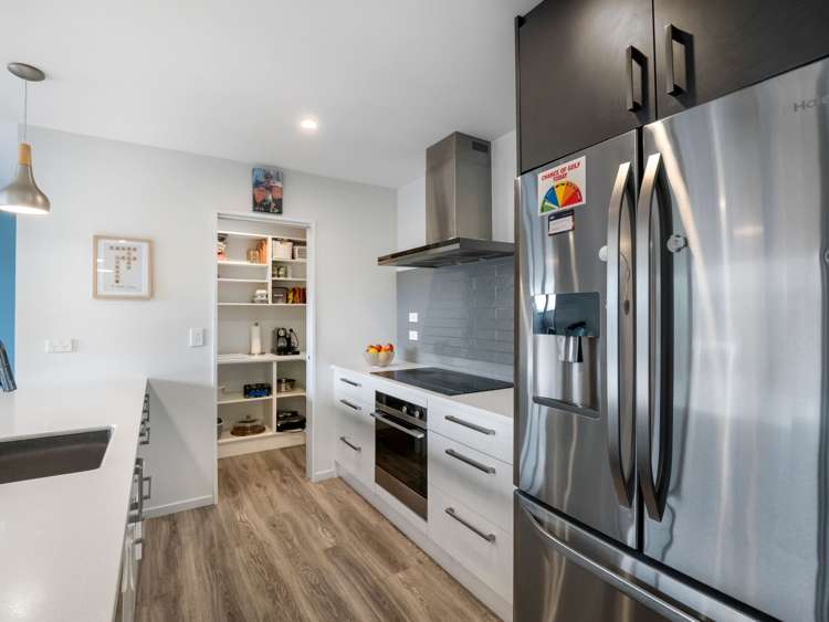 92 Sunline Avenue Lincoln_5