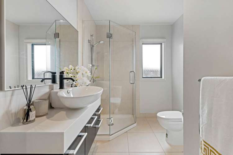 21 Seresin Crescent Flat Bush_22