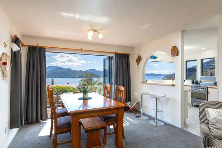 310 Port Underwood Road Whatamango Bay_16