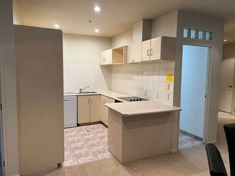 1I/16 Liverpool Street City Centre_7