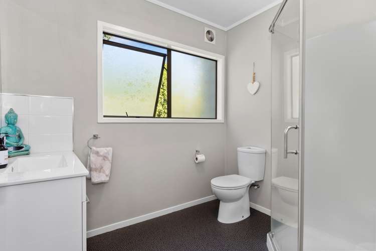 54 Strathmore Street Matua_14