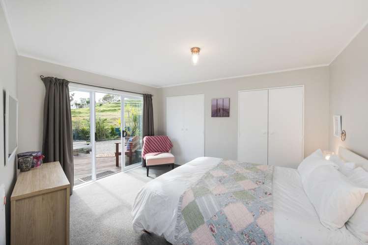 9 Warren Street Foxton Beach_10
