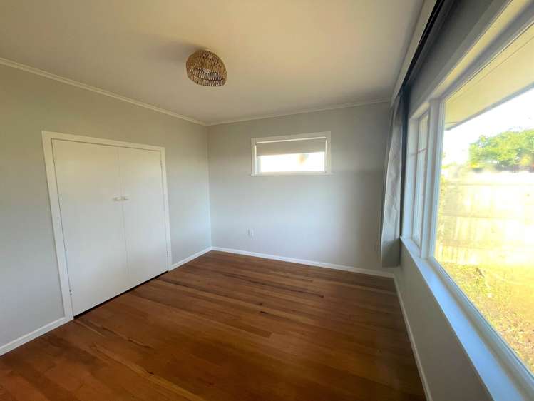 16 Tindall Crescent Otara_6