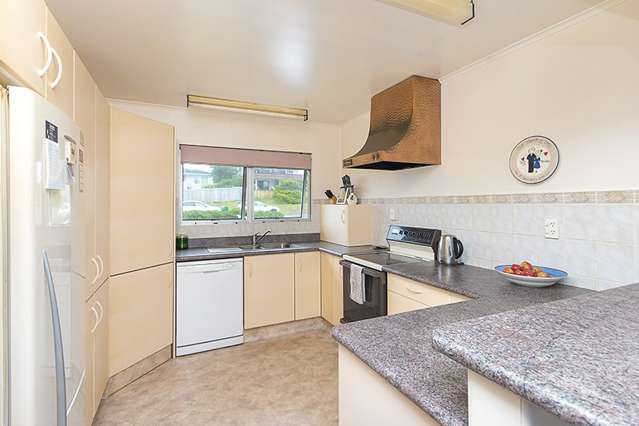 47 Torkar Road Clarks Beach_3