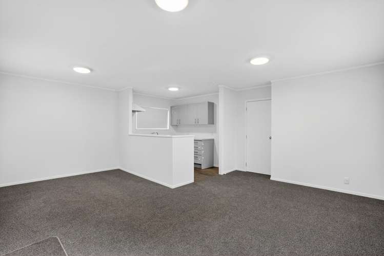 2/22 Great South Road Papakura_11
