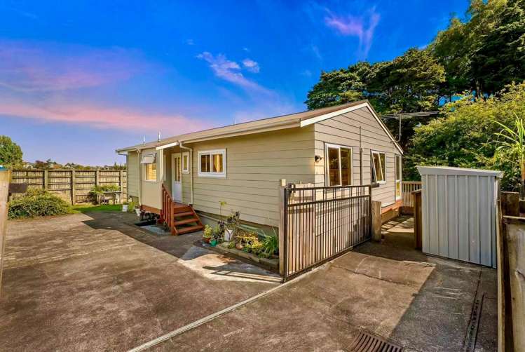 5/17A Idesia Place Totara Heights_28